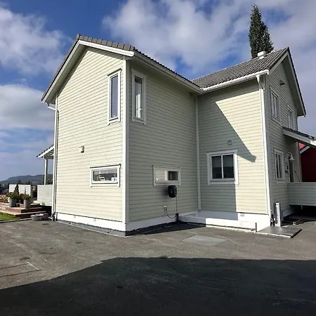 빌라 Stor Enebolig Syd 트론헤임